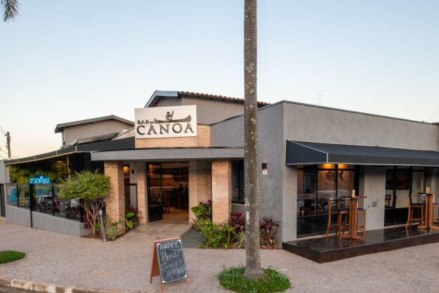 Fotografia Arquitetônica da Fachada para Bar da Canoa